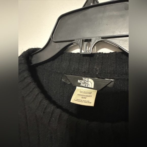 The North Face Men's Classic Black Crewneck 100% Wool Sweater - Picture 4 of 7